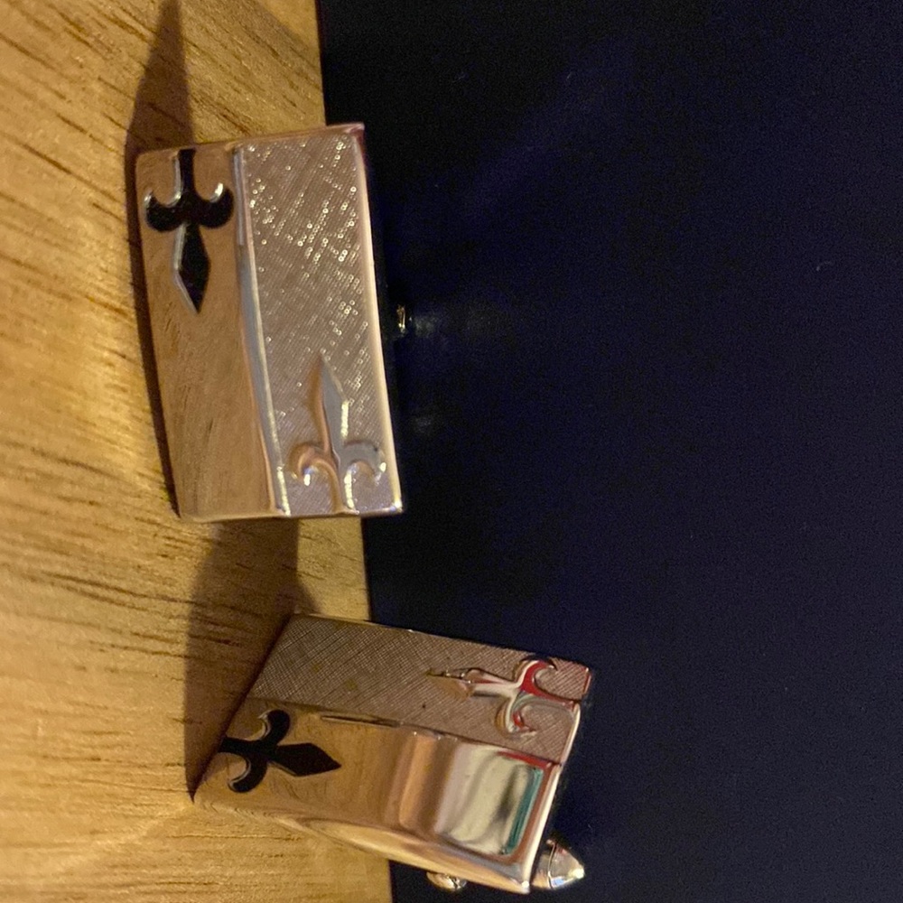 Men’s Silver Toned Cuff Links
